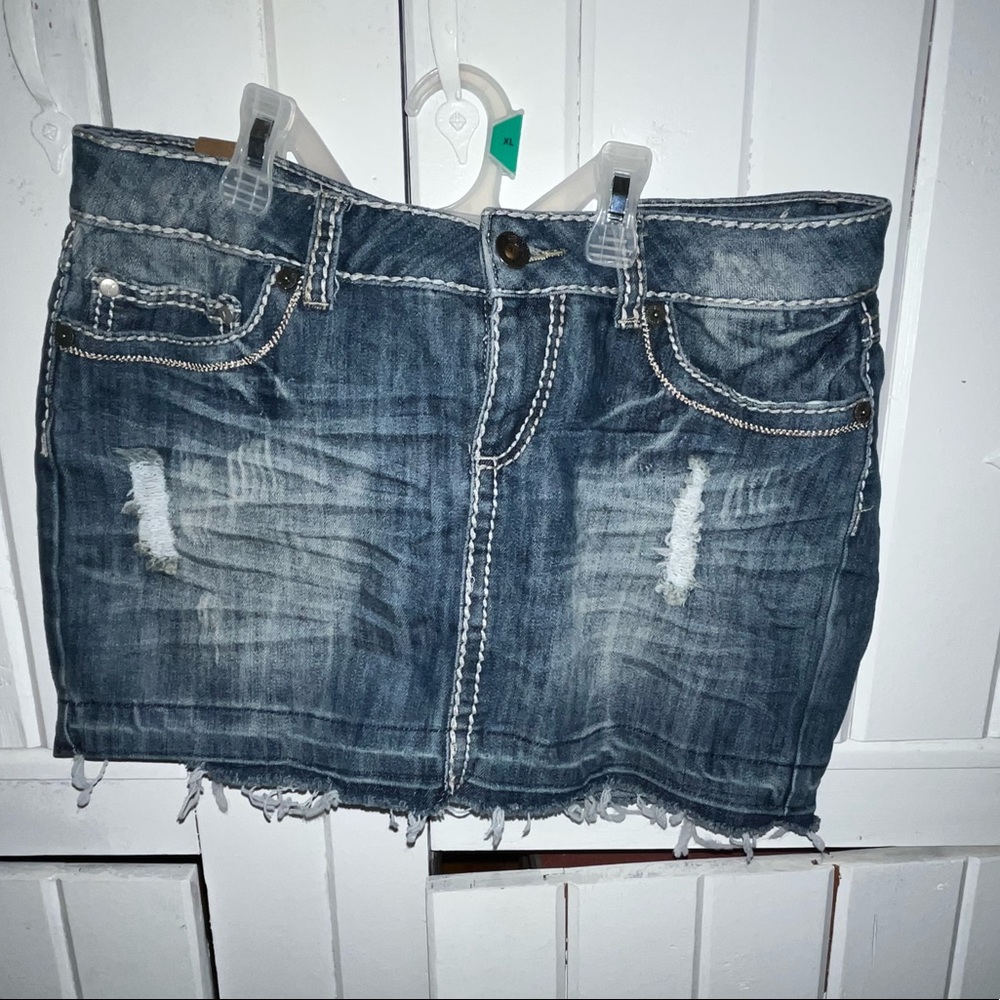 3/$20 🔥🔥 Junior girl denim mini skirt size 9